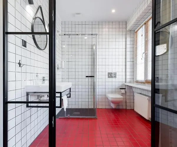 Apart Otel Wozna 11 Stare 3*