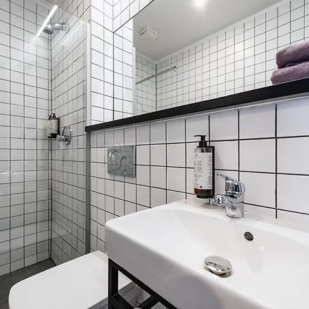 Wozna 11 Stare 3* Poznań